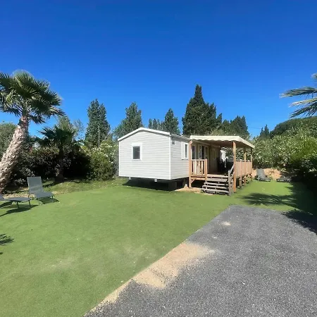 Mobi Palmiers 2 营地 *